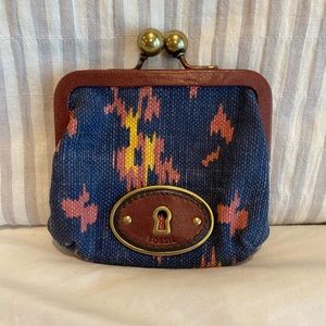FOSSIL Ball Clasp Coin Purse Small (blue multi cloth with brown leather accents)